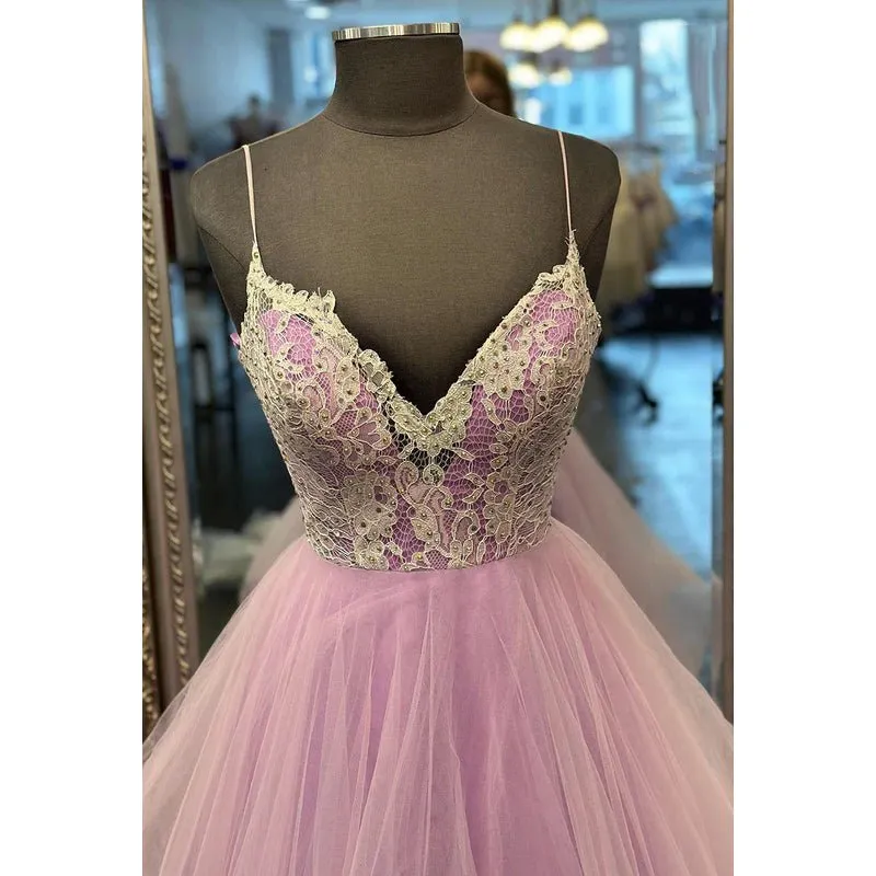A-Line Straps Tulle Appliques Sleeveless Prom Dress