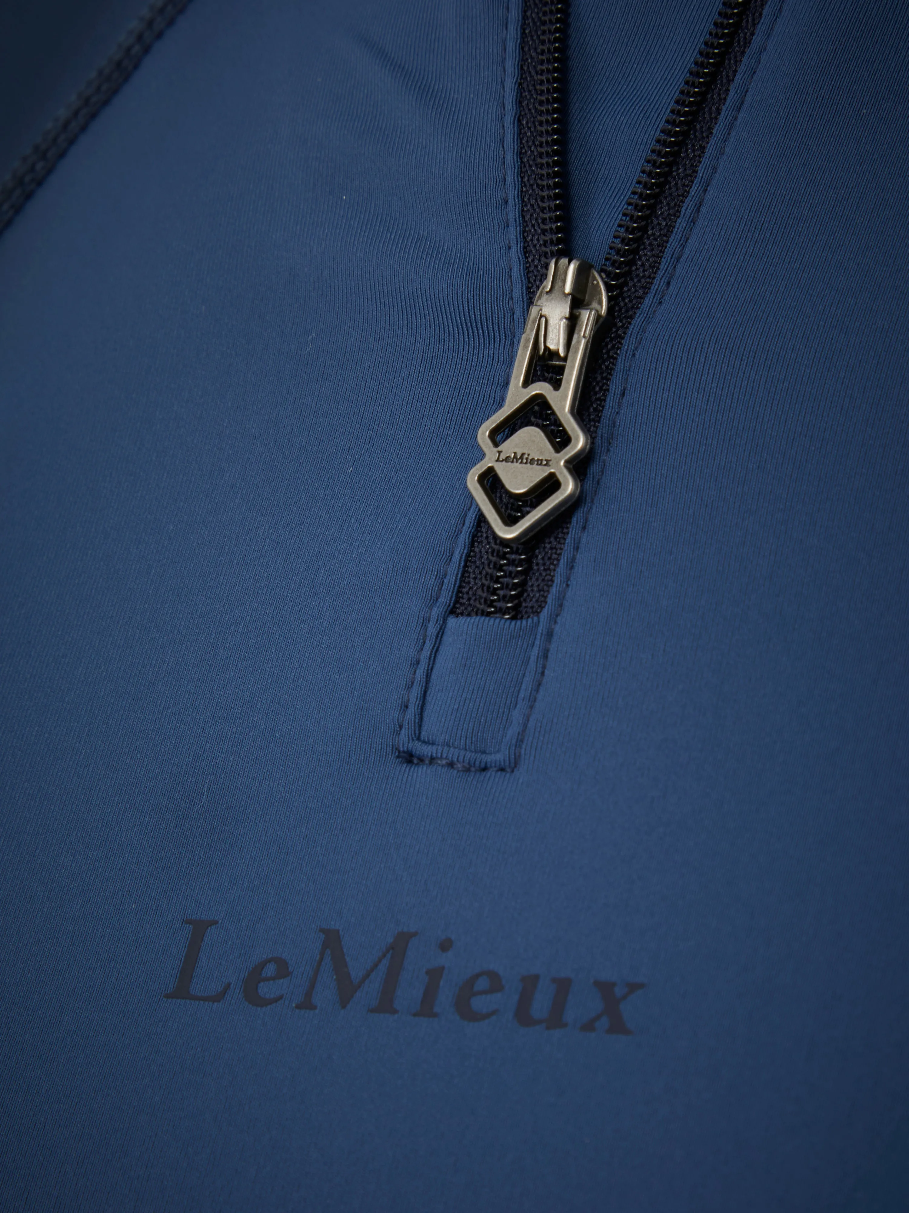 Base Layer in Atlantic von LeMieux