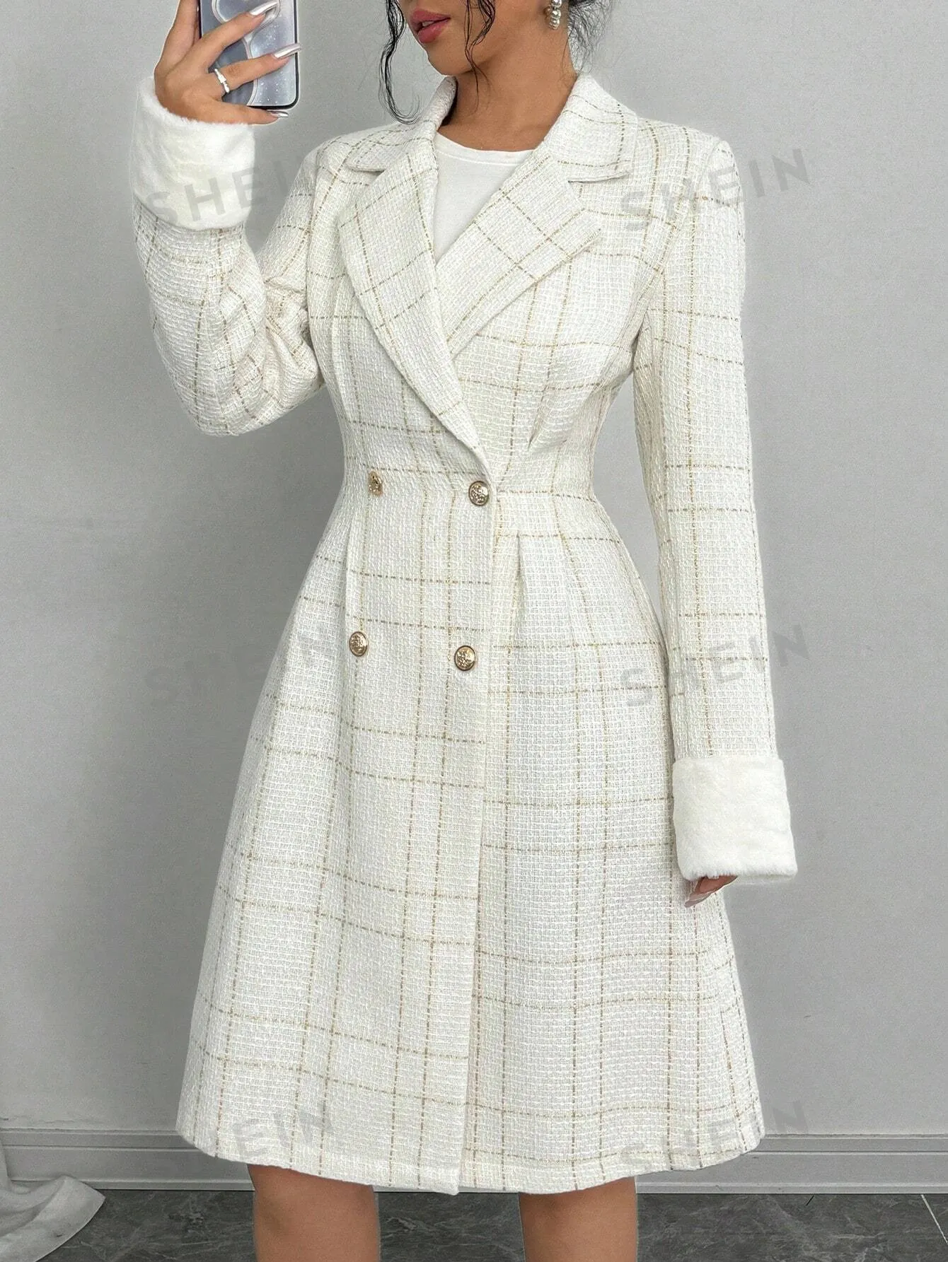 Elenzya White Woolen Blend Long Sleeve Double-Breasted Gold Button Cinched Waist Cuff Fur Trim Fitted Knee Length Coat