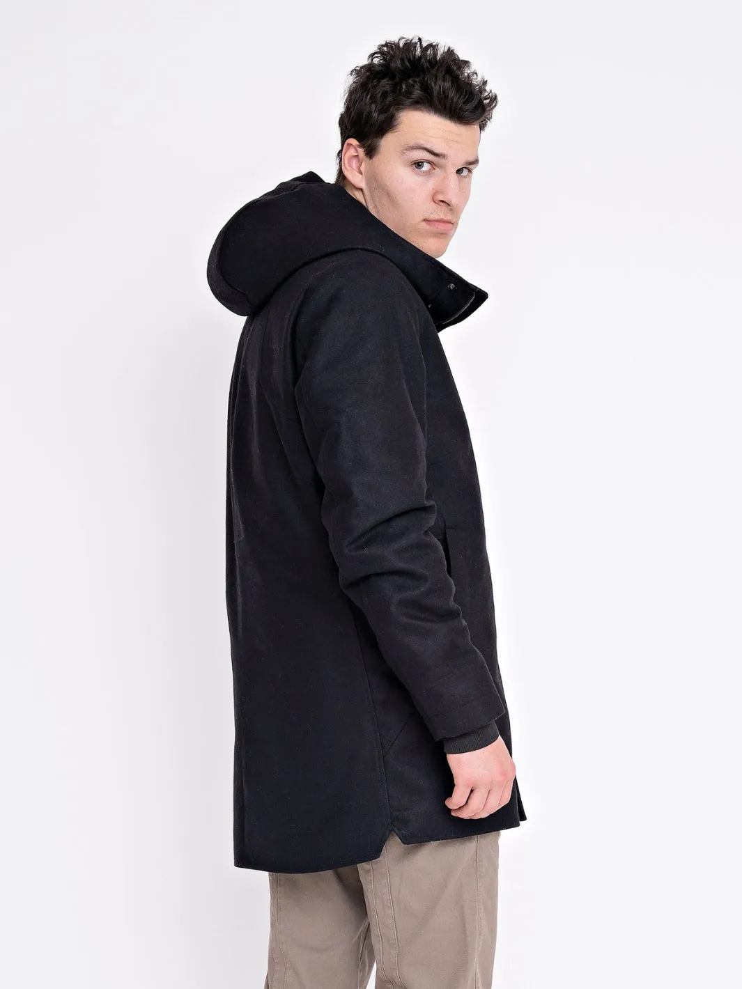 ELLROY PARKA Sort