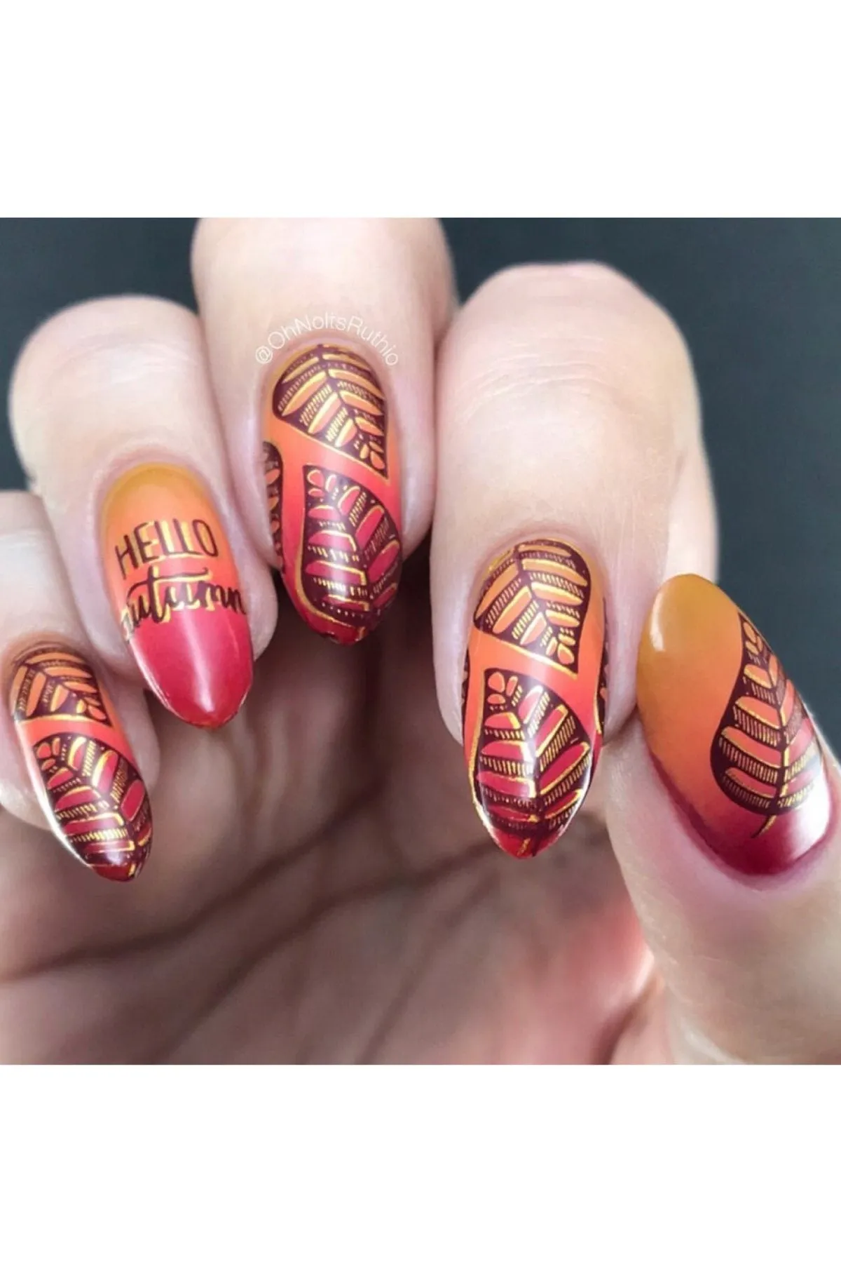 Lovely Leaves 4 - Uber Chic Stamping Plate