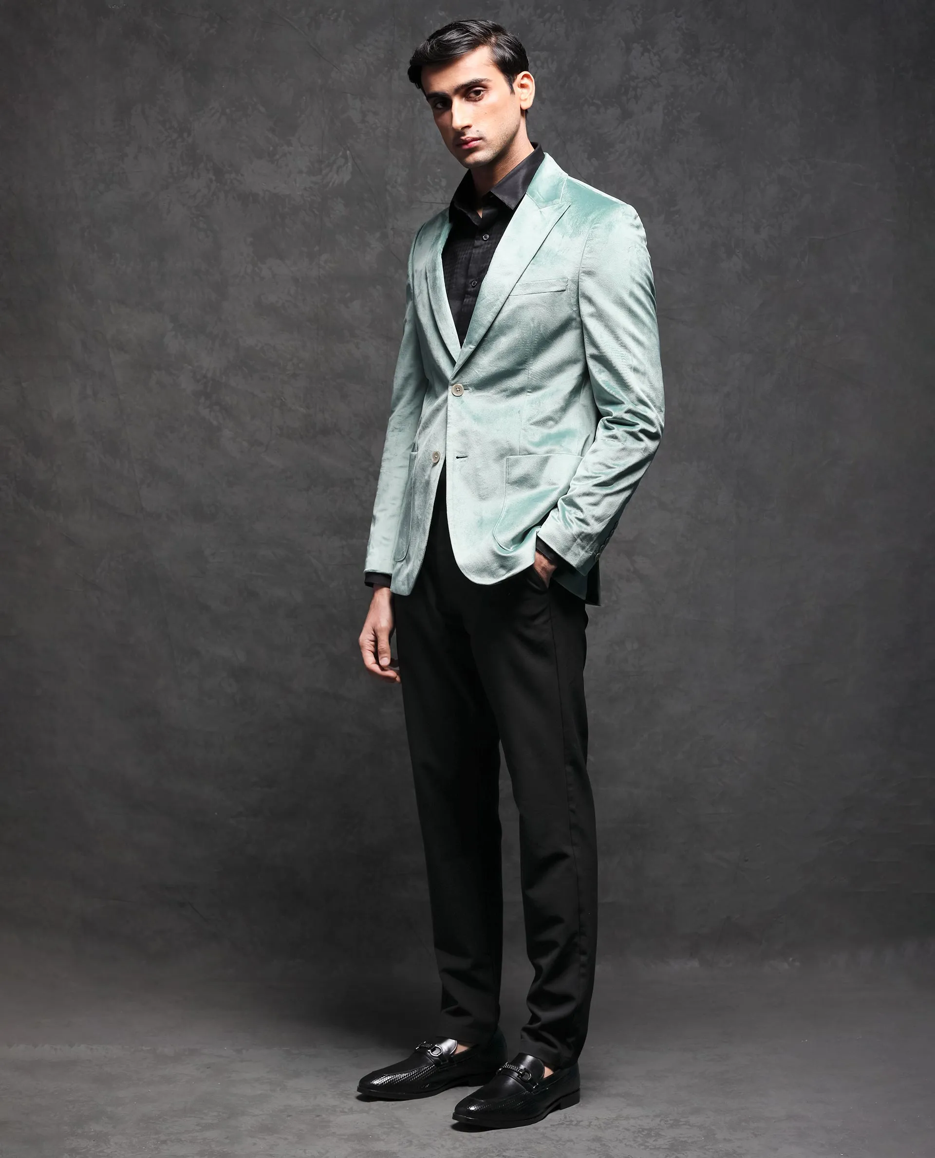 Rare Rabbit Men's Mazey Green Polyester Fabric Peak Lapel Single Breasted Tailored Fit Velvet Blazer