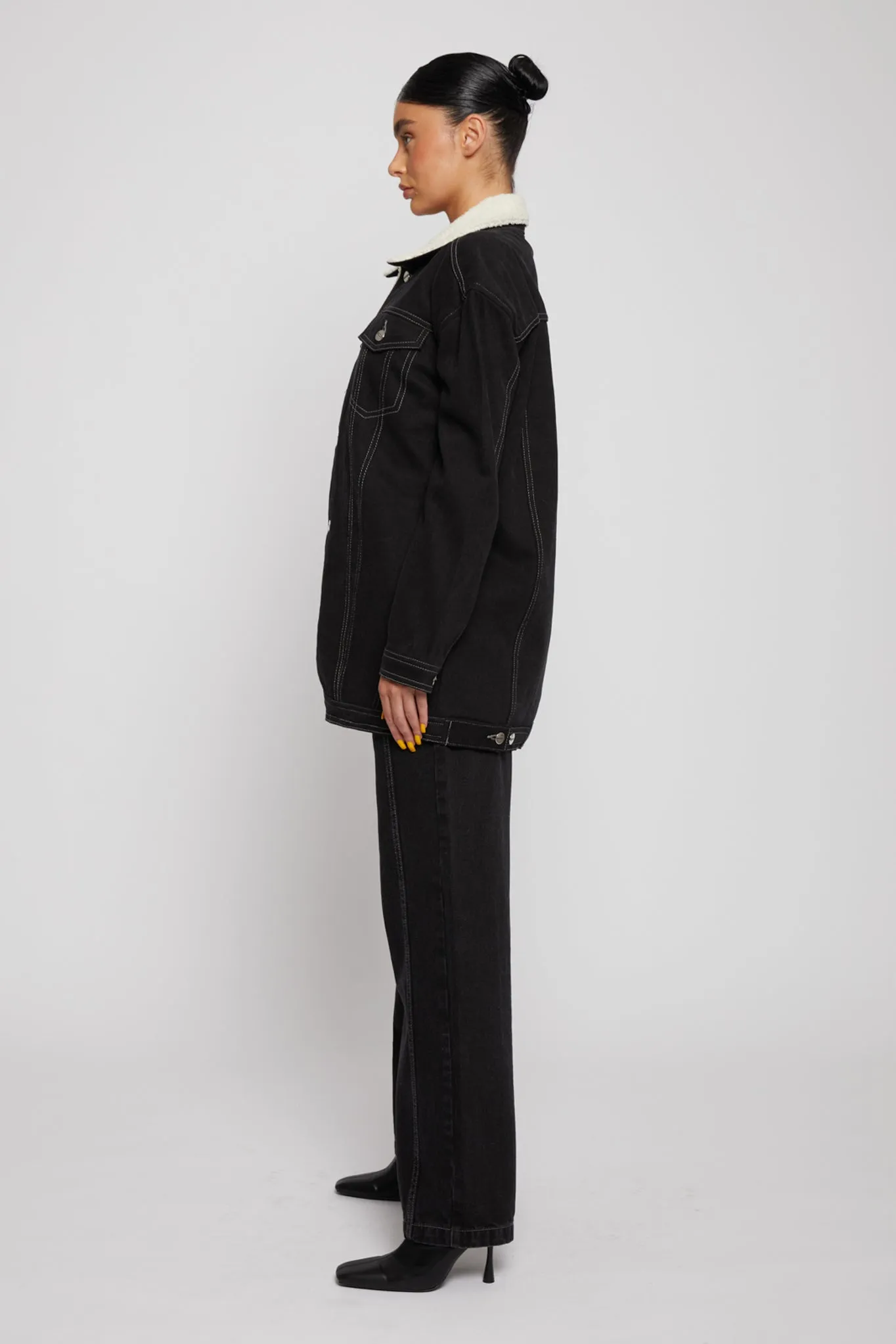 SHERPA DENIM JACKET - BLACK