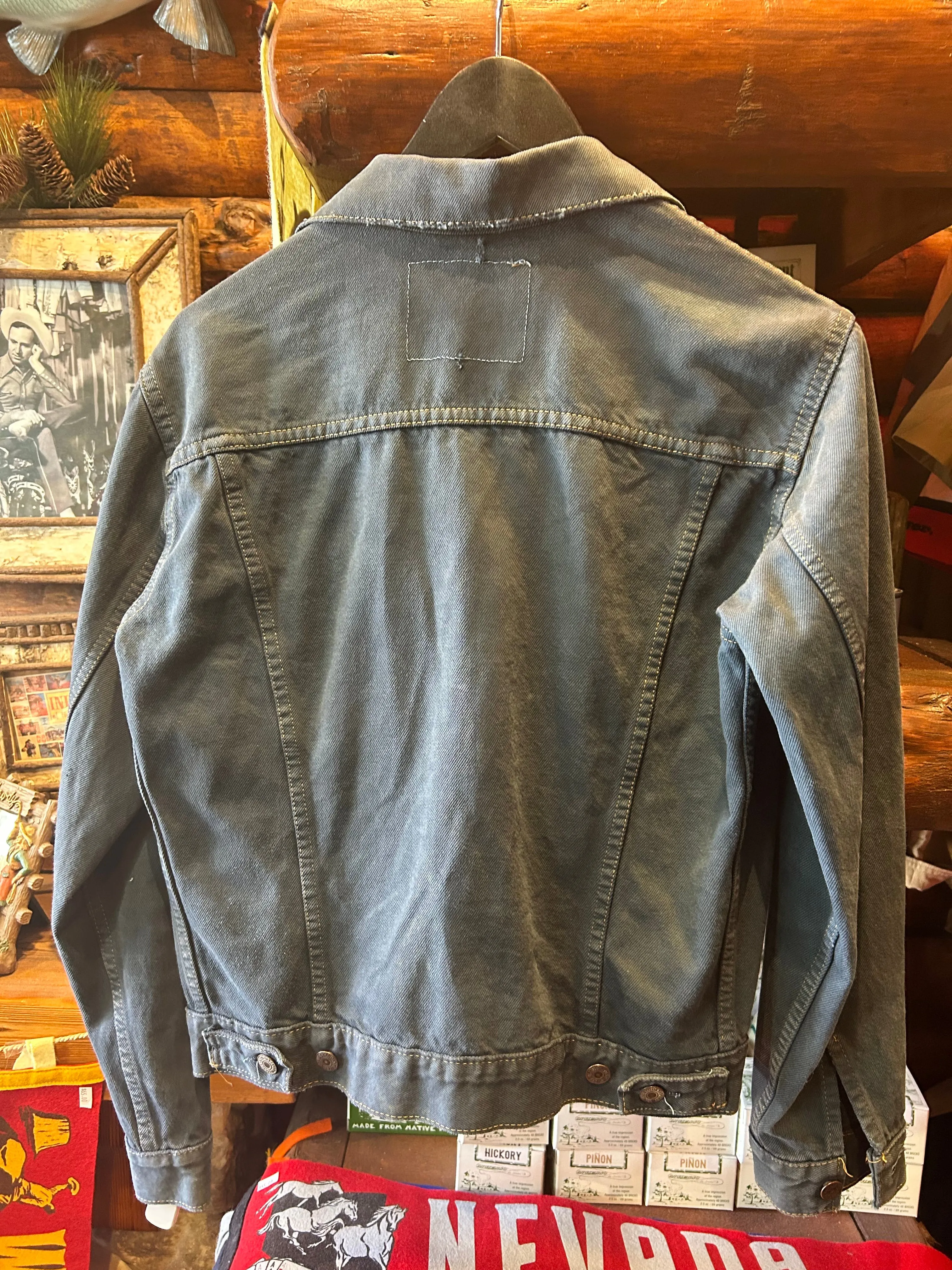 Vintage Faded Black Levis Jacket, XS-S