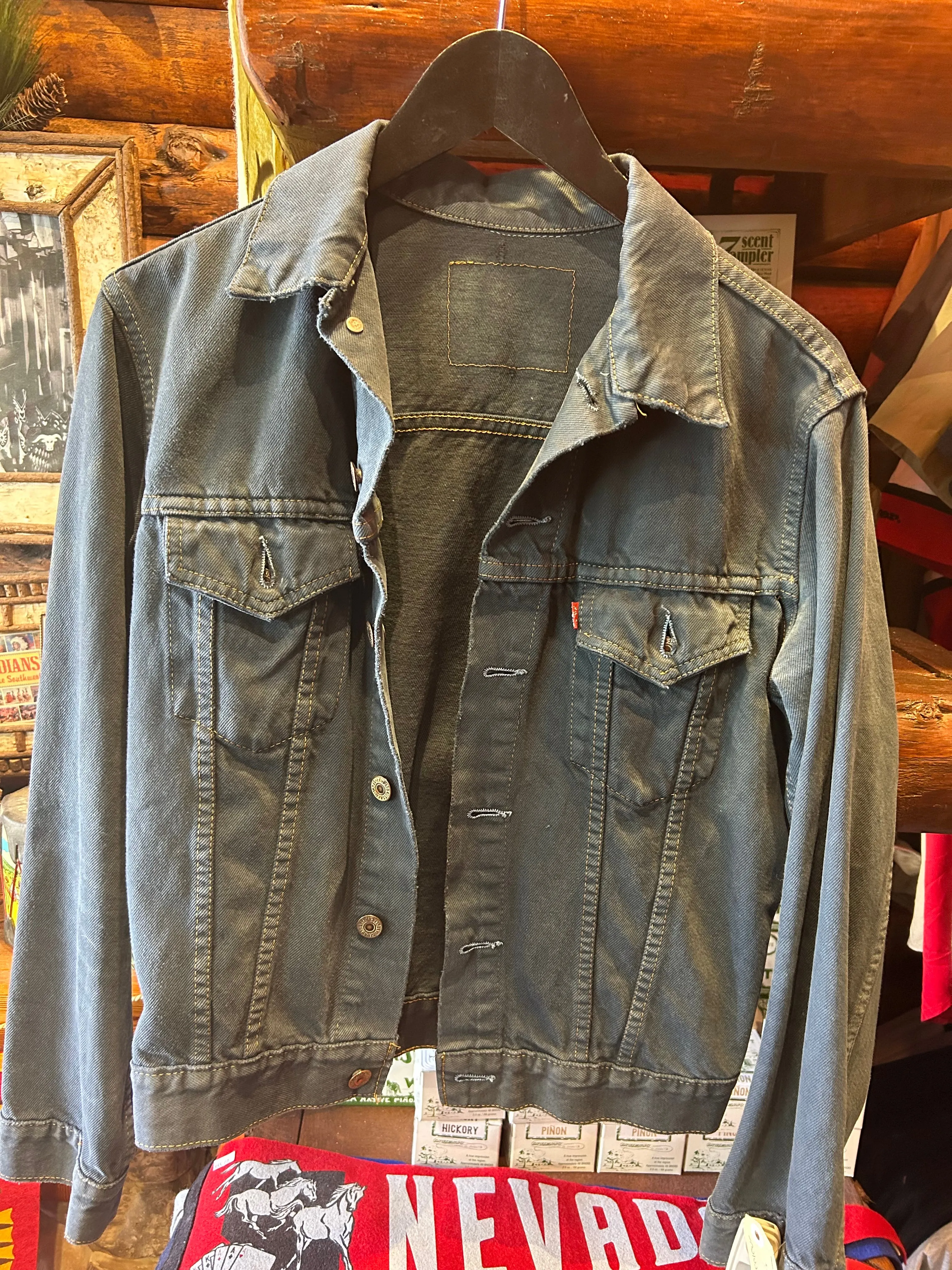 Vintage Faded Black Levis Jacket, XS-S