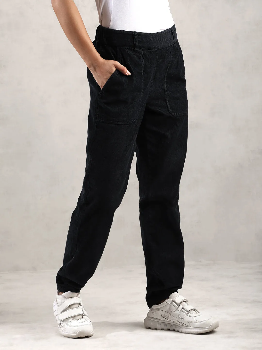 Women Navy Regular Fit Pant